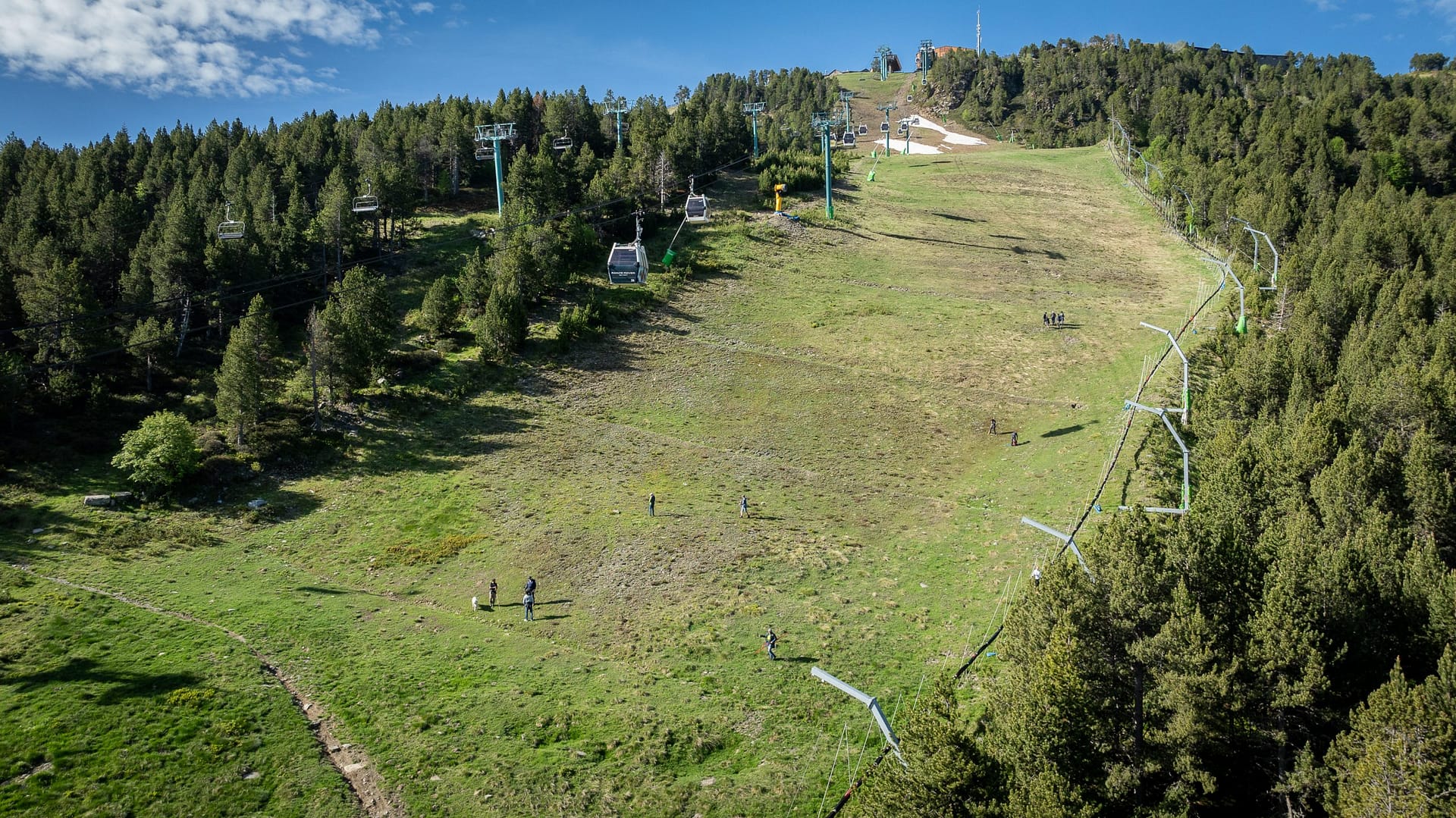 El fin de semana, la Federación Internacional de Esquí (FIS) visitó la pista Avet en el sector Soldeu de Grandvalira, que será el escenario de la Copa de Europa masculina de esquí alpino.